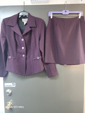 ecru Plum Purple Blazer with Black Lining